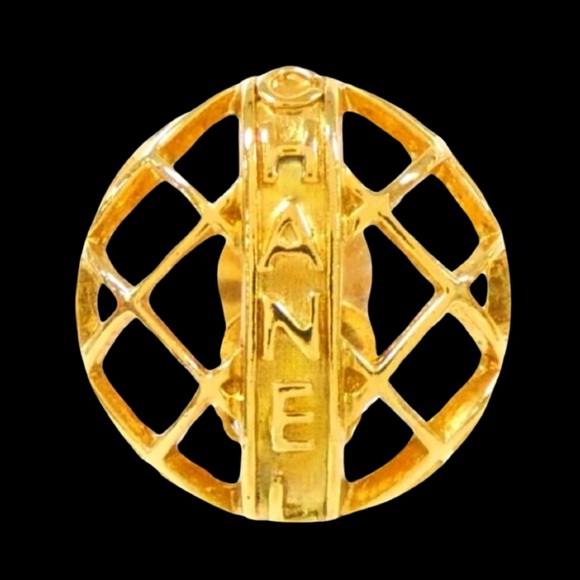 Chanel Vintage XL Runway Earrings - Picture 3 of 16